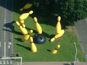 Flying Pins sculpture