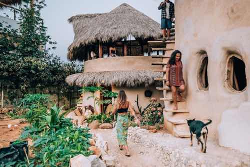 Barbarenas hostel rates well on Airbnb.