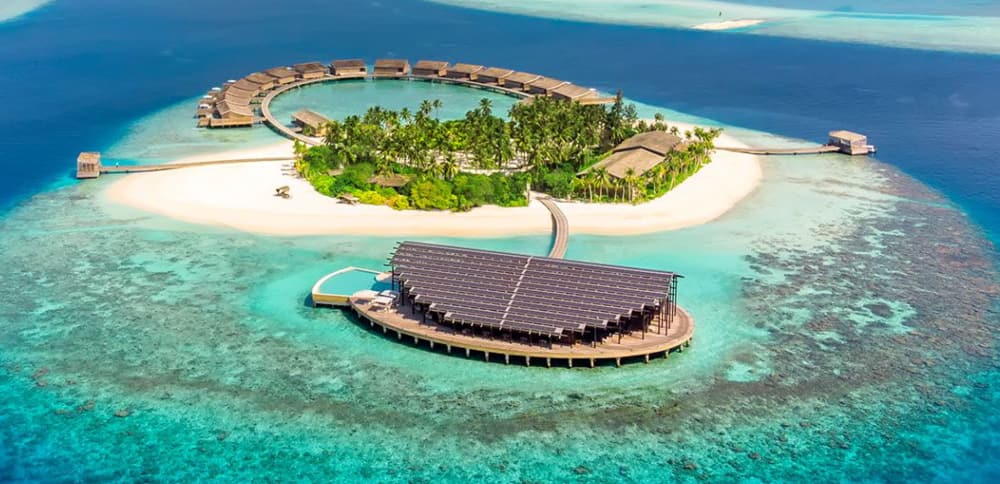 Maldives restorts include this: Kudadoo Maldives Private Island by Hurawalhi